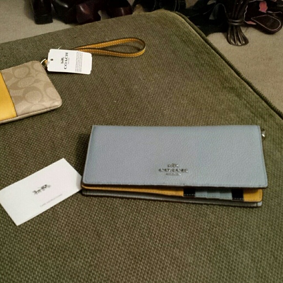 Coach Handbags - LAST CALL  Coach NWT Colorblock Wristlet/Wallet